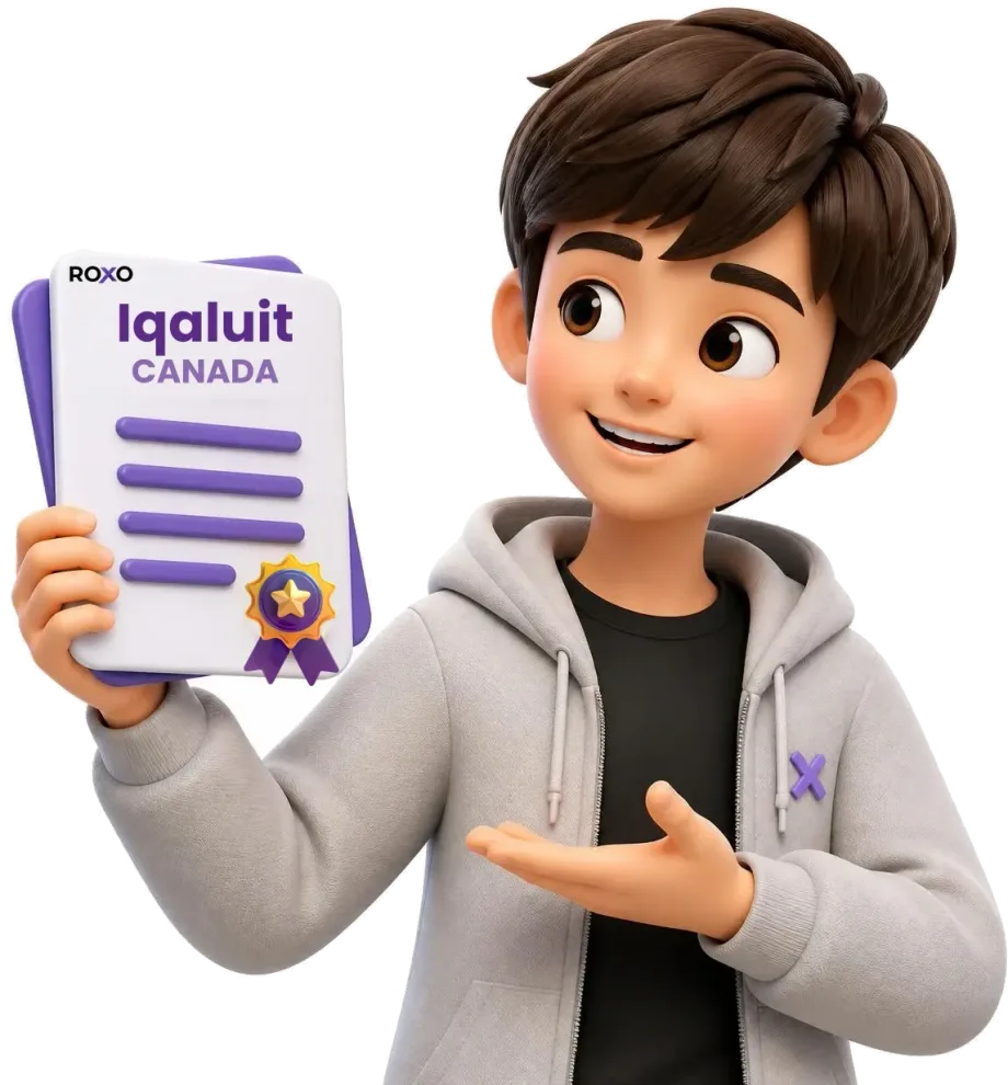 Traductora de Roxo sosteniendo una traducción certificada para Iqaluit, en Canadá, con el sello de certificación