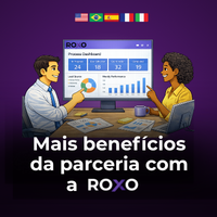Dois profissionais em reunião apontando para um painel de resultados; texto “Mais benefícios da parceria com a ROXO” e bandeiras de idiomas no topo.